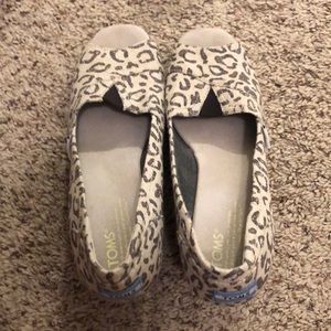 Toms cheetah print wedges 8.5W
